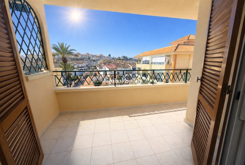 Revente - APPARTEMENT -
TORREVIEJA - Costa Blanca