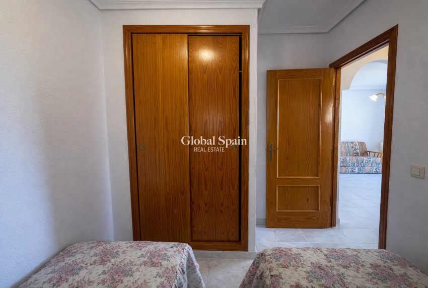 Revente - APPARTEMENT -
TORREVIEJA - Costa Blanca