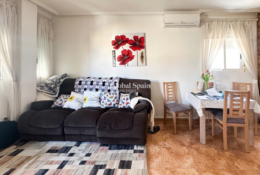 Revente - APPARTEMENT -
TORREVIEJA - Costa Blanca