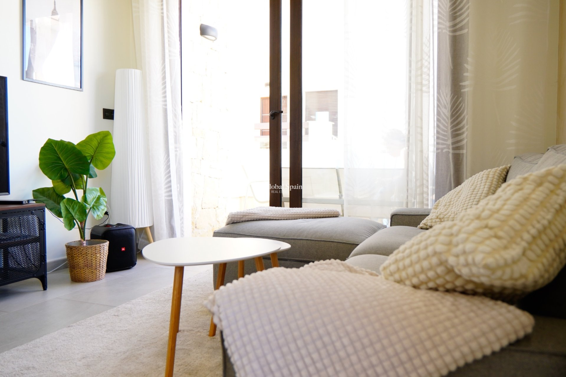 Revente - APPARTEMENT -
TORREVIEJA - Costa Blanca