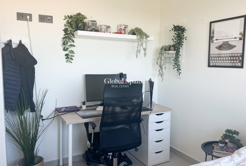 Revente - APPARTEMENT -
TORREVIEJA - Costa Blanca