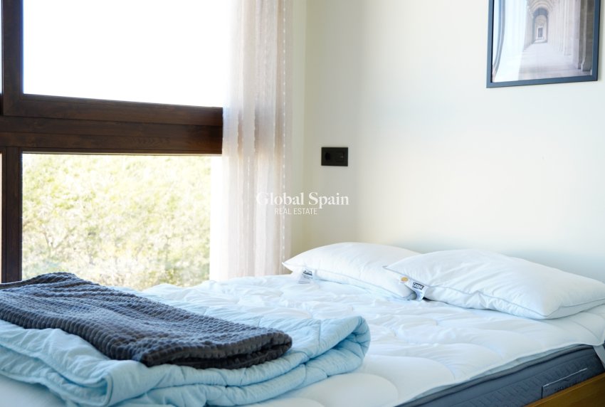 Revente - APPARTEMENT -
TORREVIEJA - Costa Blanca