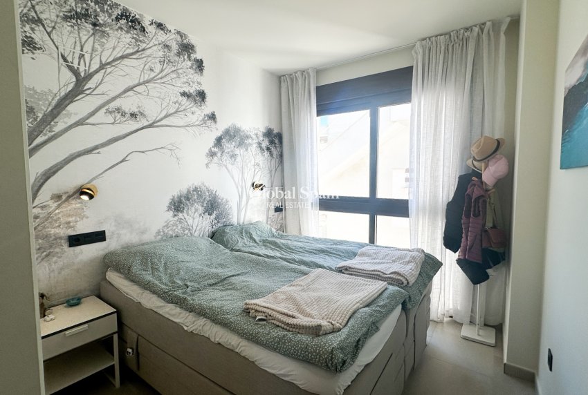 Revente - APPARTEMENT -
TORREVIEJA - Costa Blanca