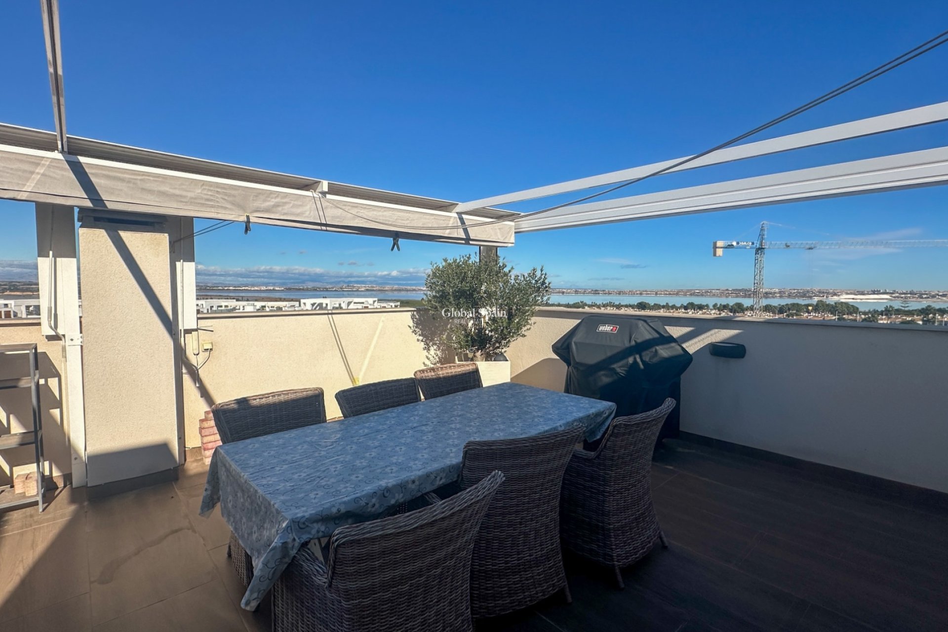 Revente - APPARTEMENT -
TORREVIEJA - Costa Blanca