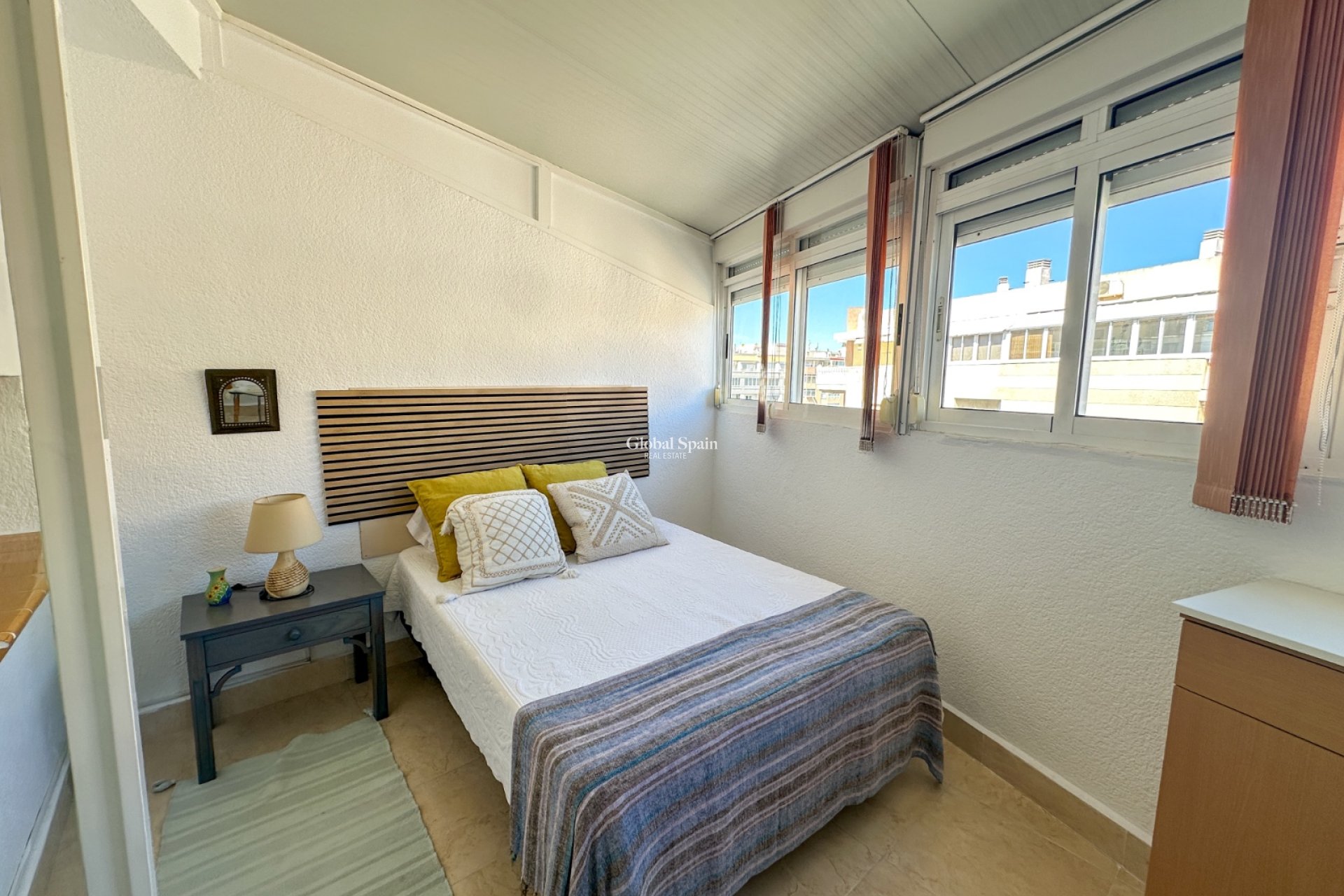 Revente - APPARTEMENT -
TORREVIEJA - Costa Blanca