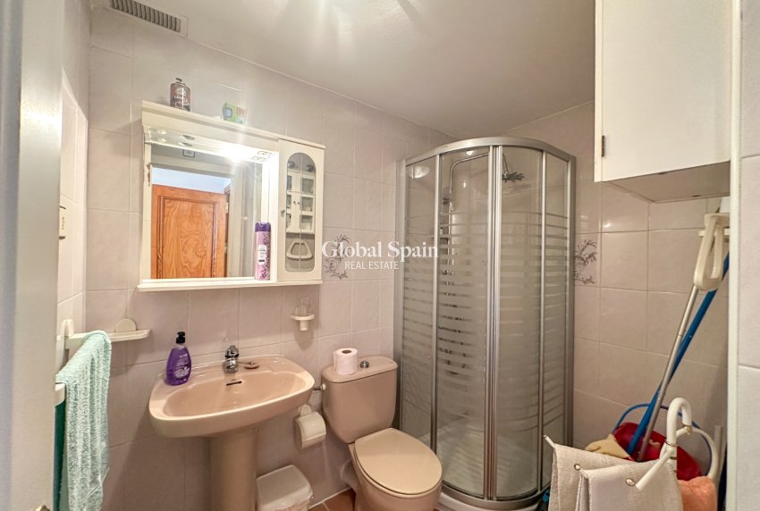 Revente - APPARTEMENT -
TORREVIEJA - Costa Blanca