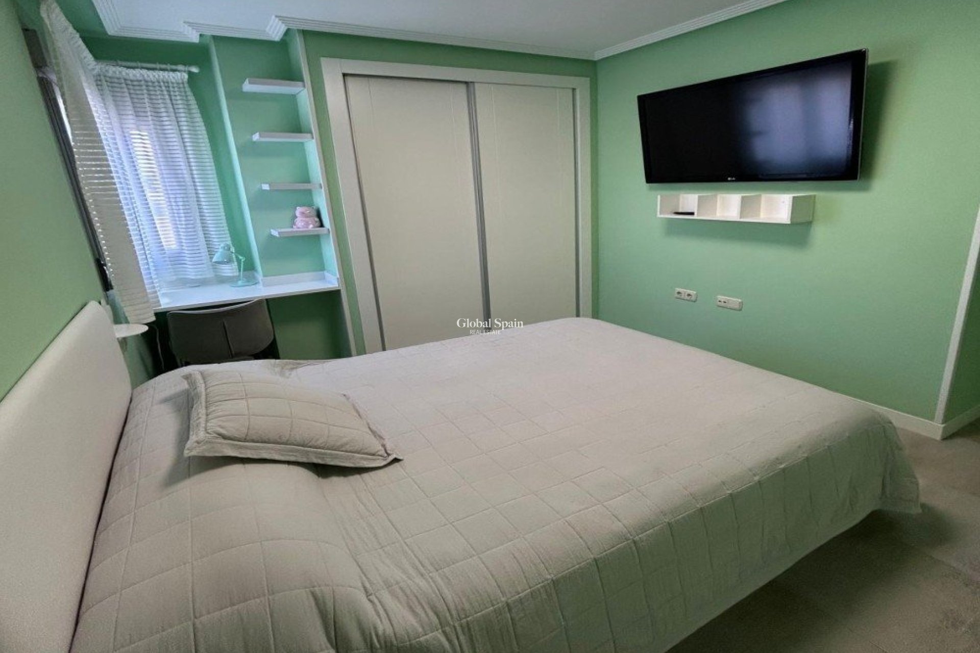 Revente - APPARTEMENT -
TORREVIEJA - Costa Blanca