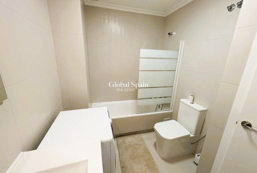 Revente - APPARTEMENT -
TORREVIEJA - Costa Blanca