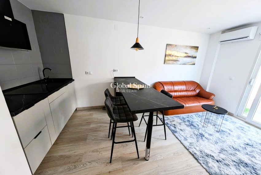 Revente - APPARTEMENT -
TORREVIEJA - Costa Blanca