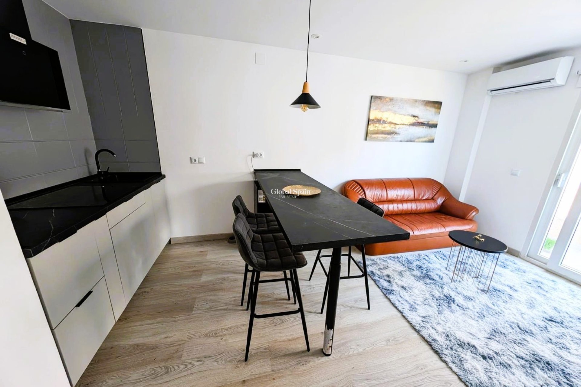 Revente - APPARTEMENT -
TORREVIEJA - Costa Blanca