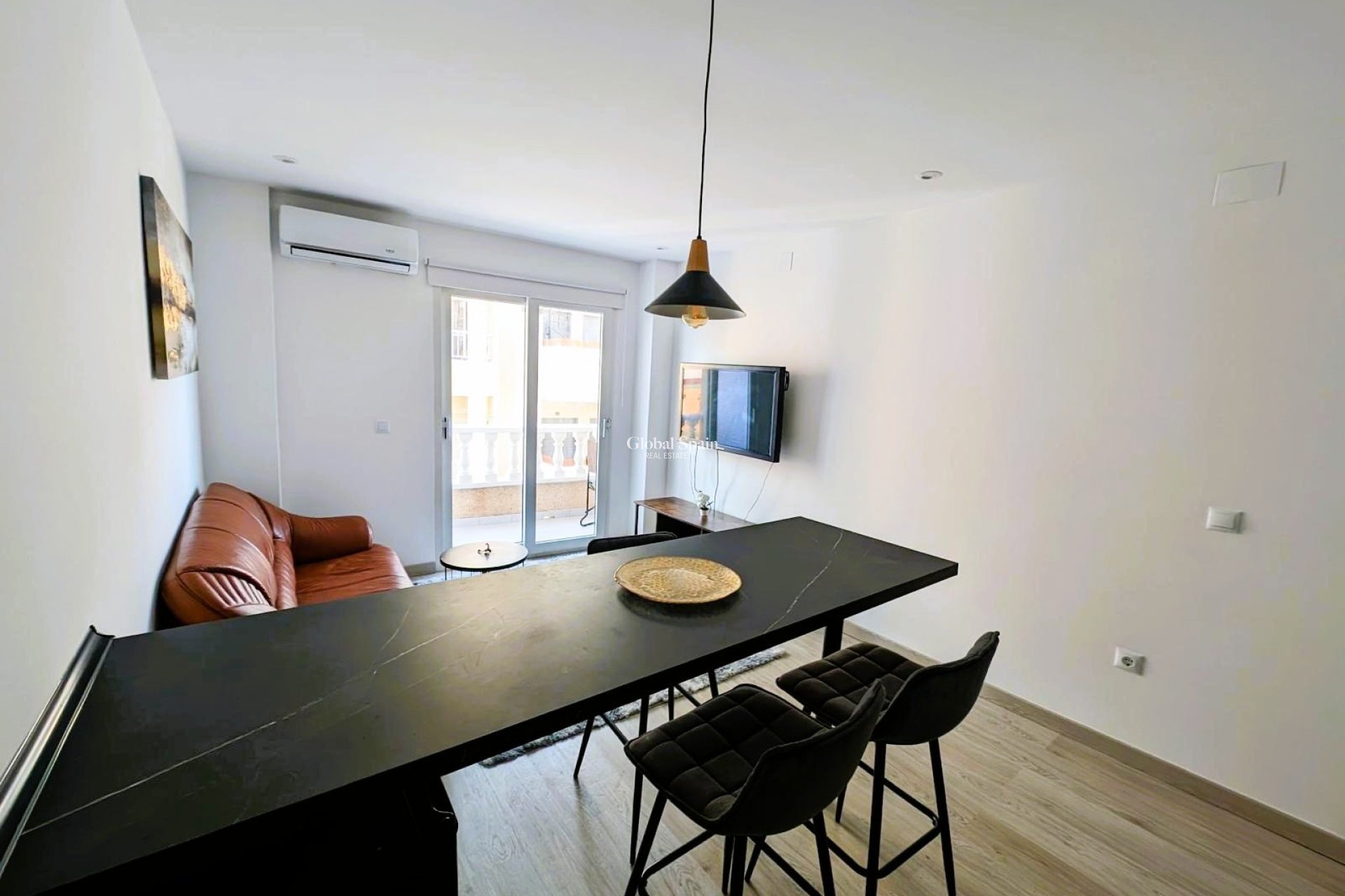 Revente - APPARTEMENT -
TORREVIEJA - Costa Blanca