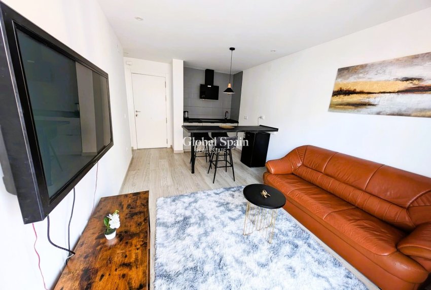 Revente - APPARTEMENT -
TORREVIEJA - Costa Blanca