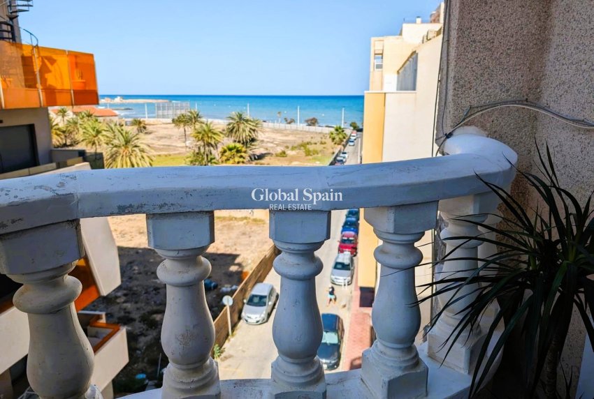 Revente - APPARTEMENT -
TORREVIEJA - Costa Blanca