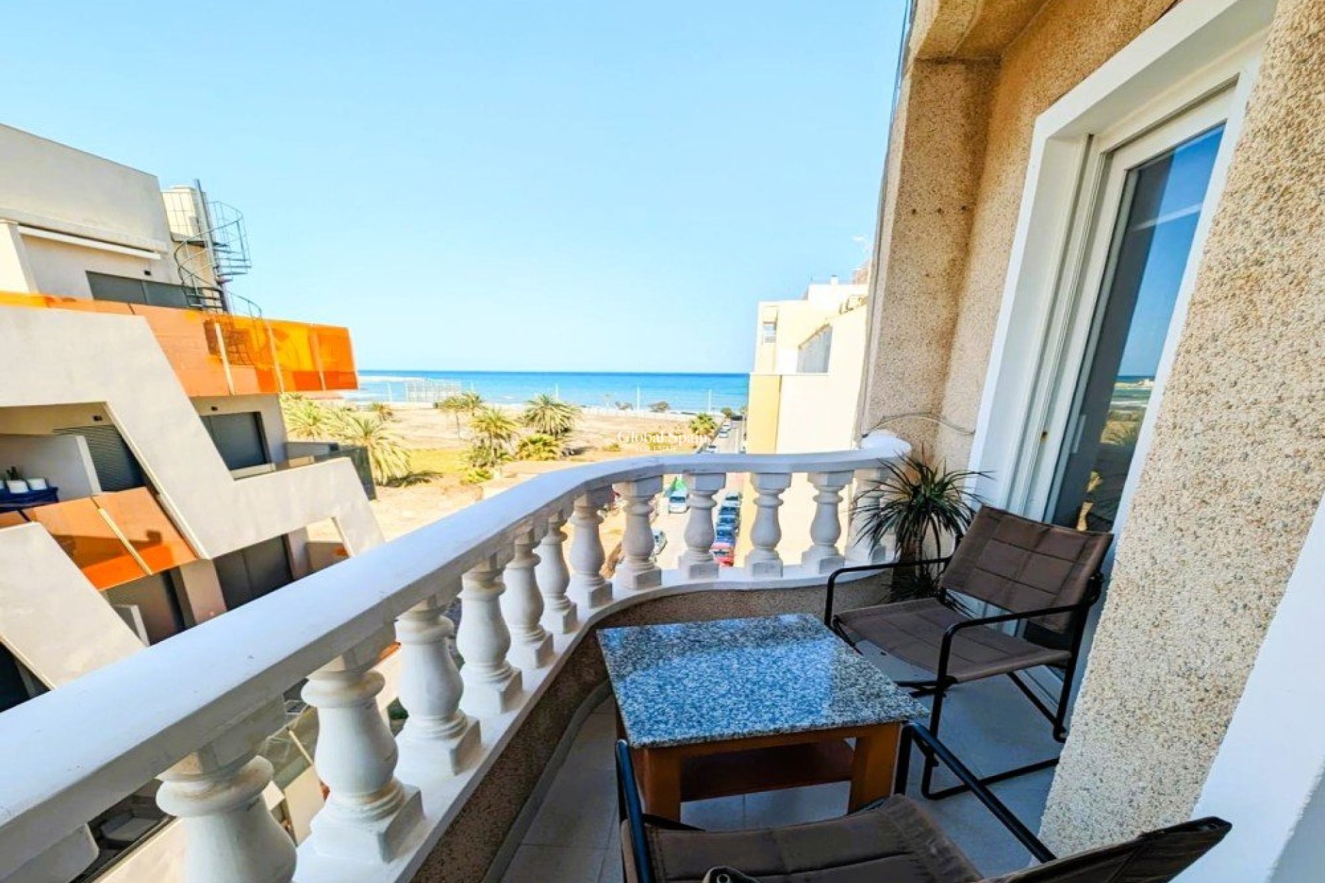 Revente - APPARTEMENT -
TORREVIEJA - Costa Blanca