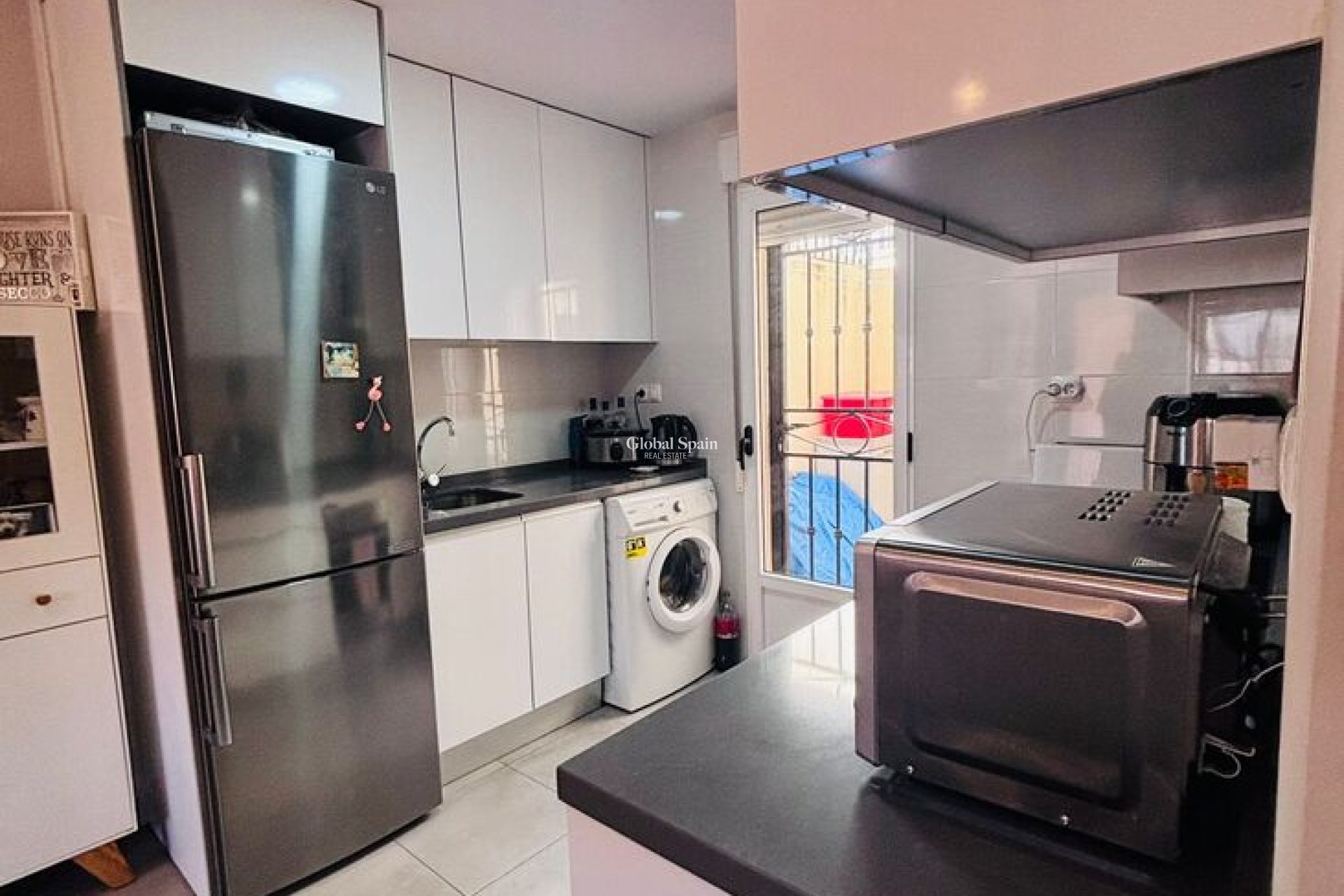 Revente - APPARTEMENT -
TORREVIEJA - Costa Blanca