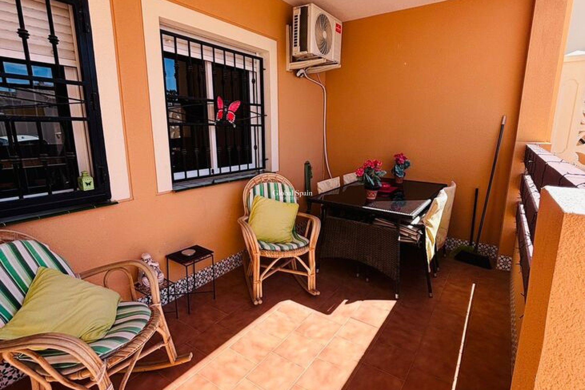 Revente - APPARTEMENT -
TORREVIEJA - Costa Blanca