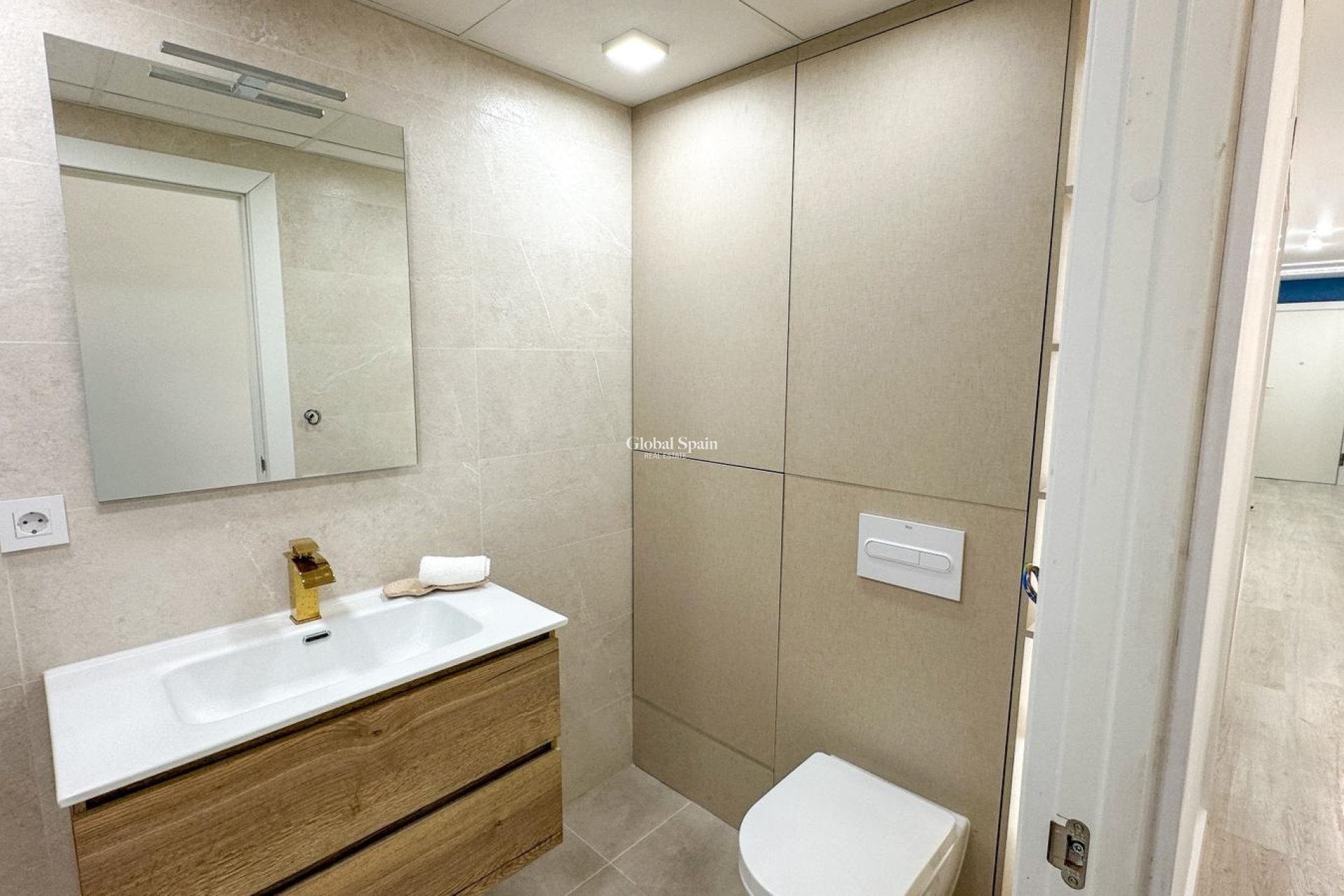 Revente - APPARTEMENT -
TORREVIEJA - Costa Blanca