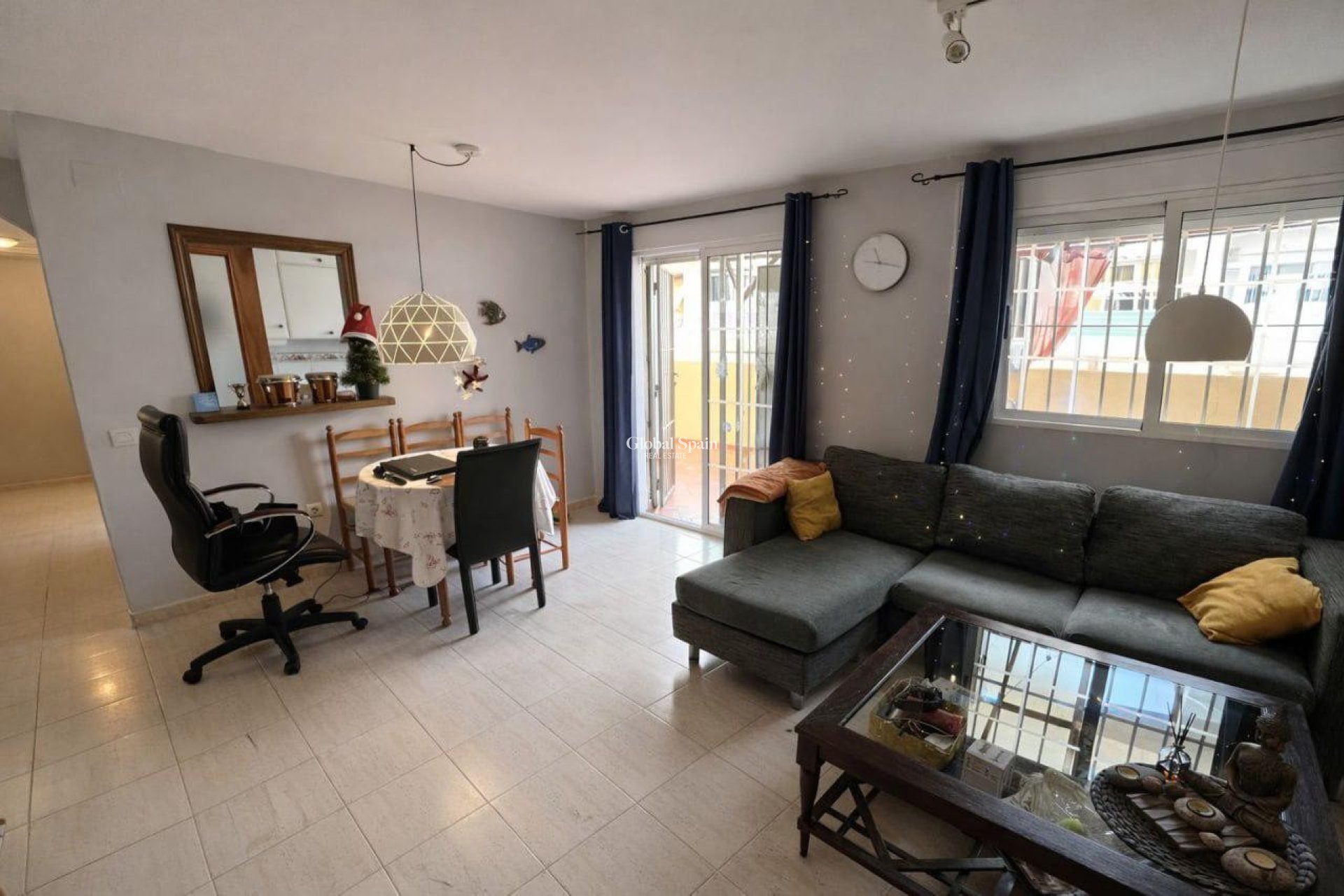 Revente - APPARTEMENT -
TORREVIEJA - Costa Blanca