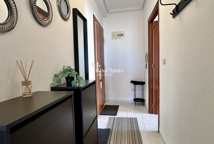 Revente - APPARTEMENT -
TORREVIEJA - Costa Blanca