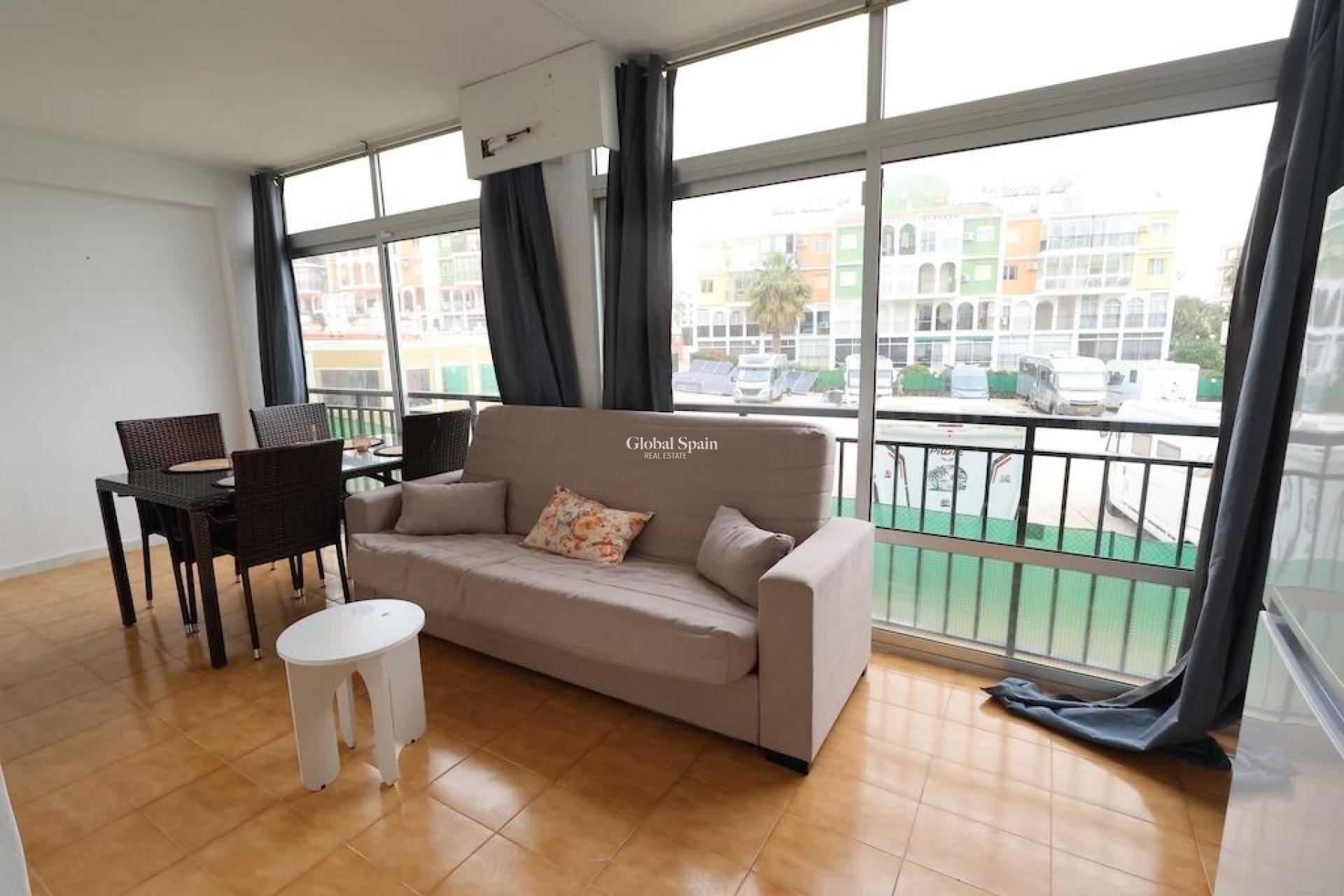 Revente - APPARTEMENT -
TORREVIEJA - Costa Blanca