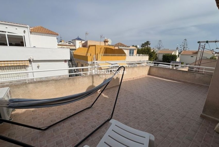 Revente - APPARTEMENT -
TORREVIEJA - Costa Blanca