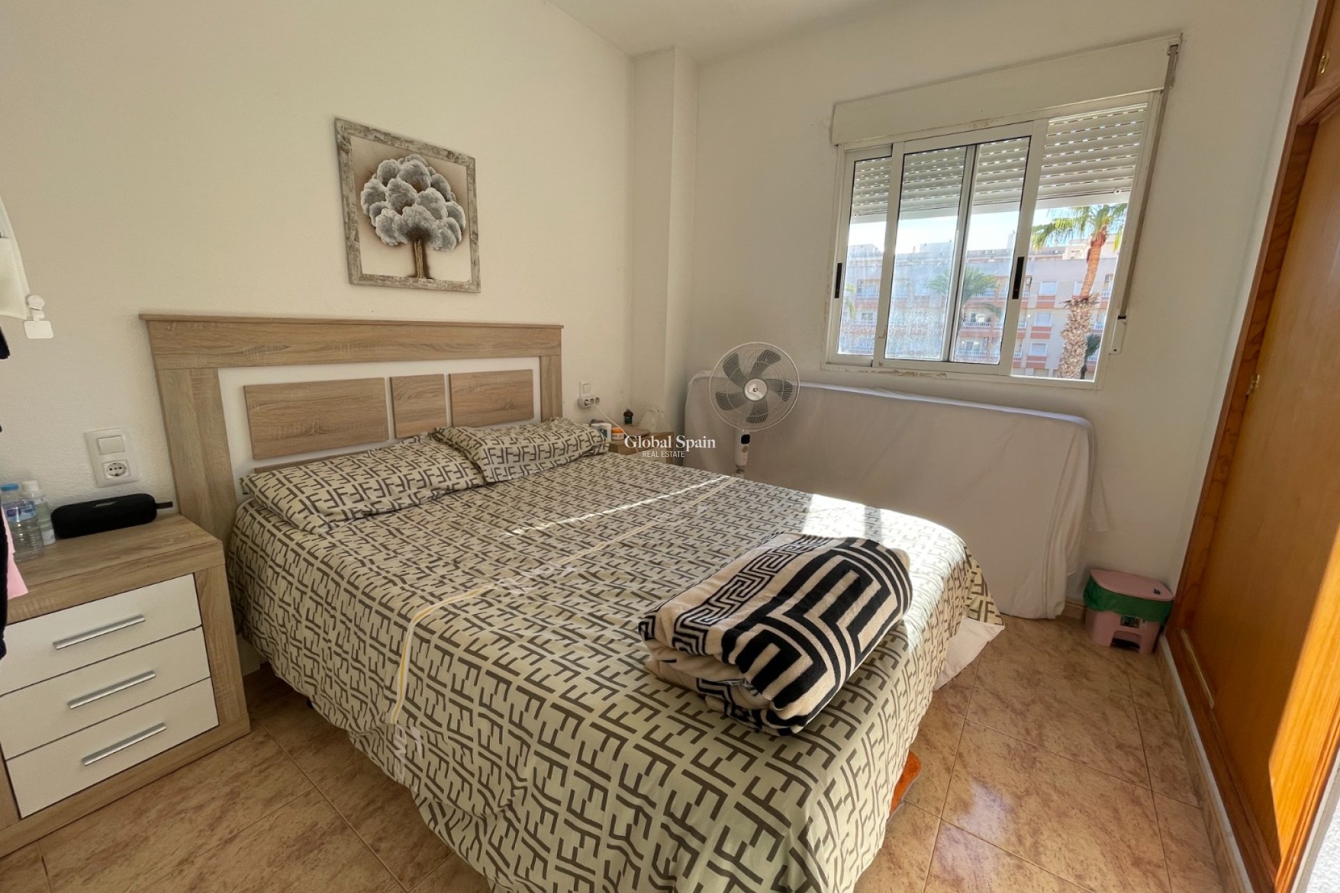 Revente - APPARTEMENT -
TORREVIEJA - Costa Blanca