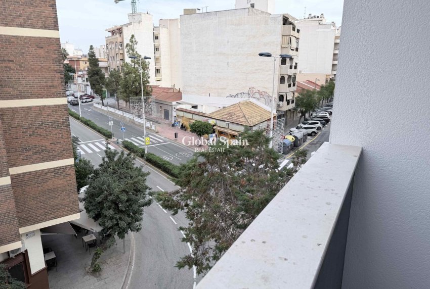 Revente - APPARTEMENT -
TORREVIEJA - Costa Blanca