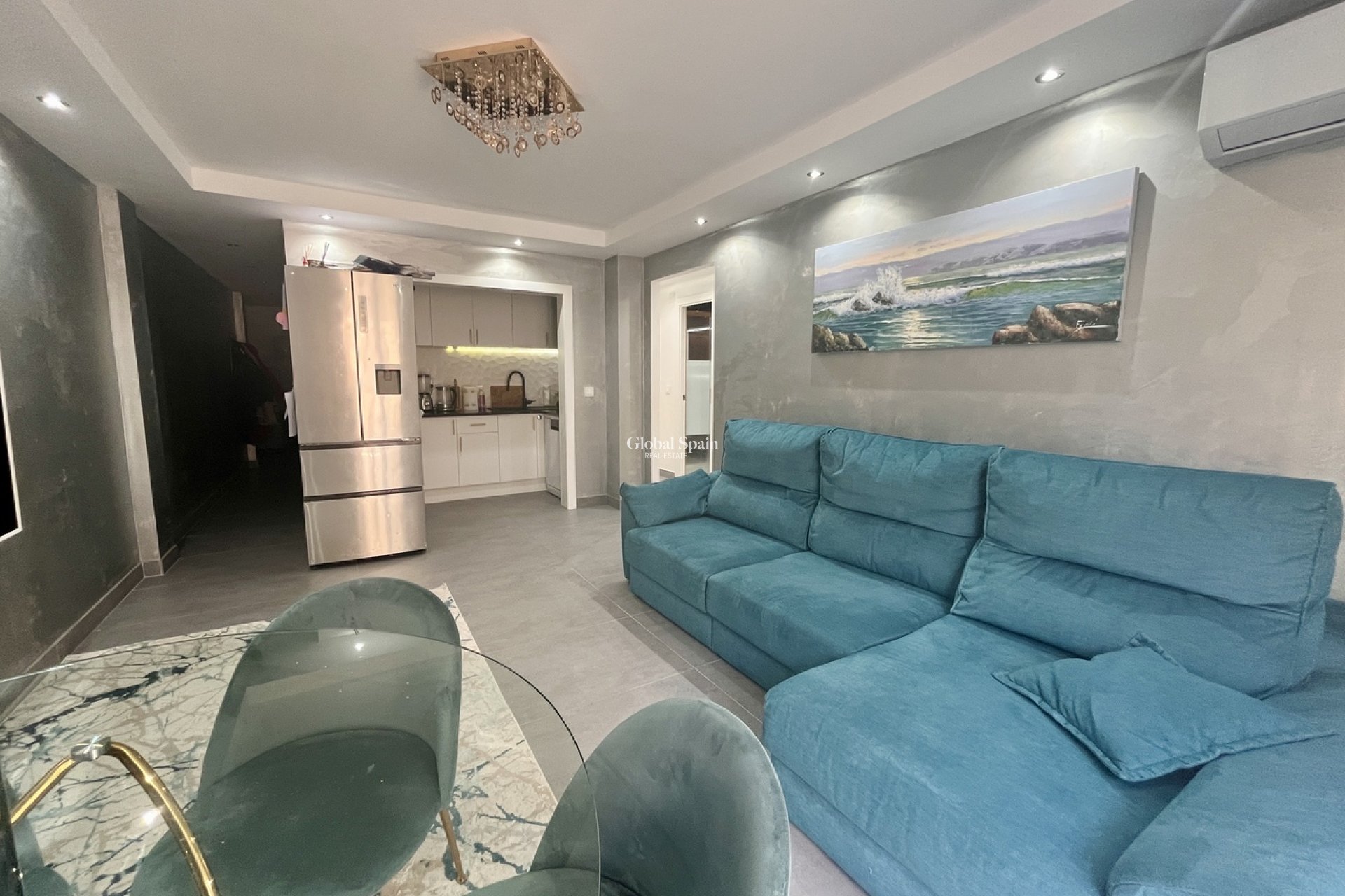 Revente - APPARTEMENT -
TORREVIEJA - Costa Blanca