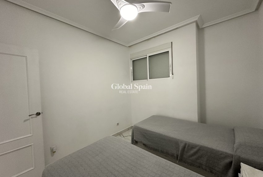 Revente - APPARTEMENT -
TORREVIEJA - Costa Blanca