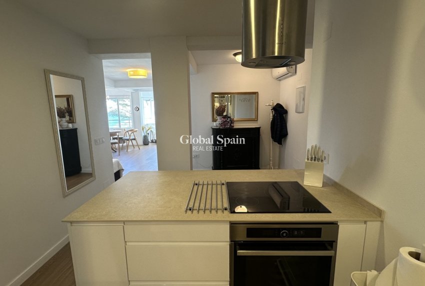 Revente - APPARTEMENT -
TORREVIEJA - Costa Blanca