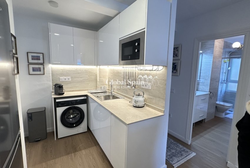 Revente - APPARTEMENT -
TORREVIEJA - Costa Blanca