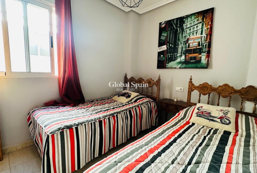 Revente - APPARTEMENT -
TORREVIEJA - Costa Blanca