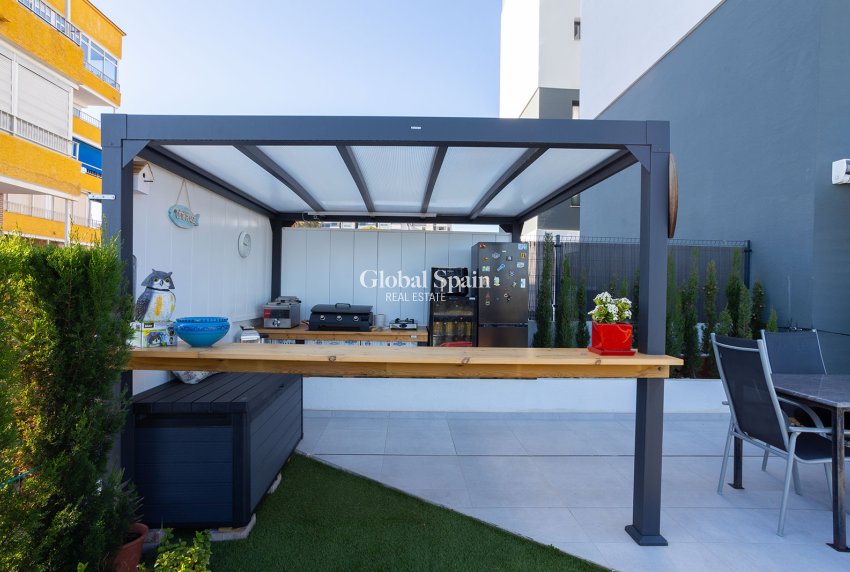 Revente - APPARTEMENT -
TORREVIEJA - Costa Blanca