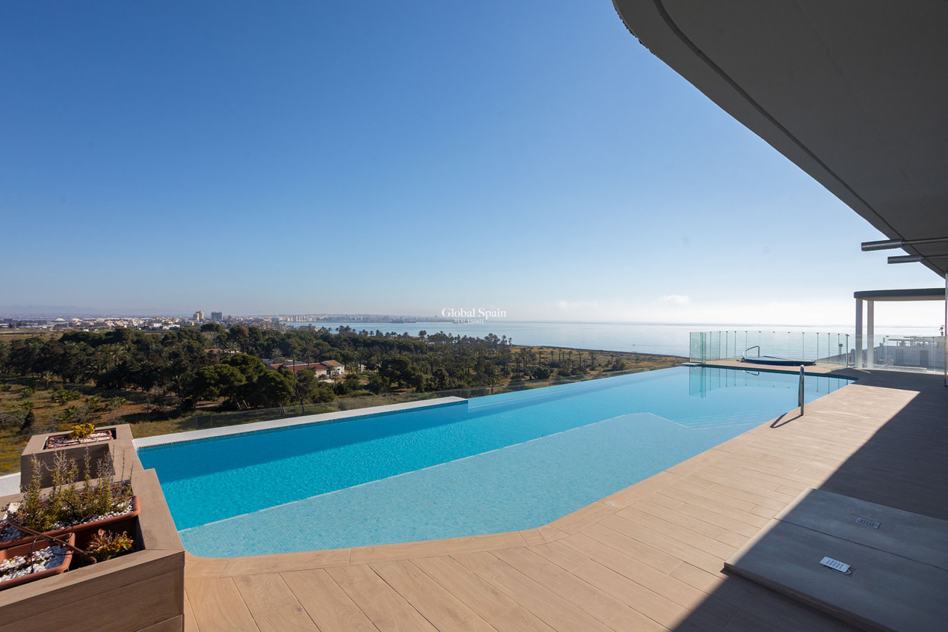Revente - APPARTEMENT -
TORREVIEJA - Costa Blanca