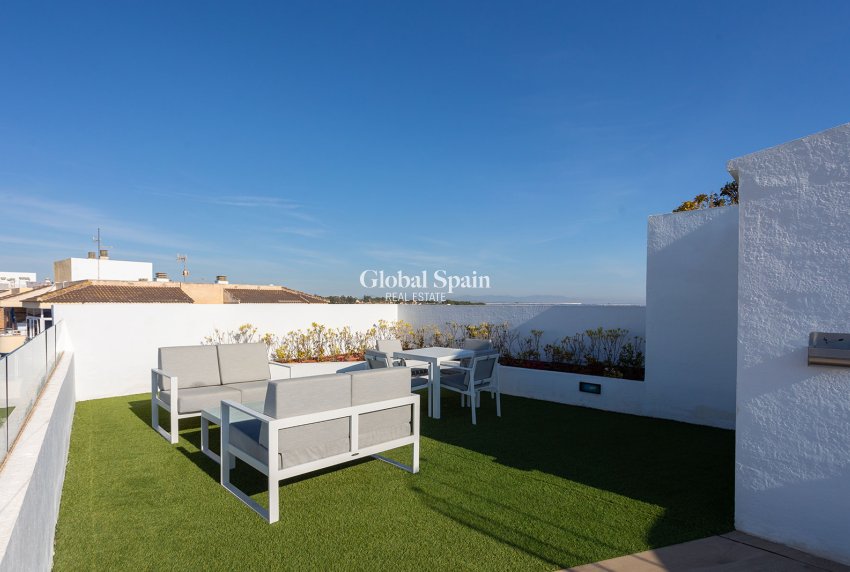 Revente - APPARTEMENT -
TORREVIEJA - Costa Blanca