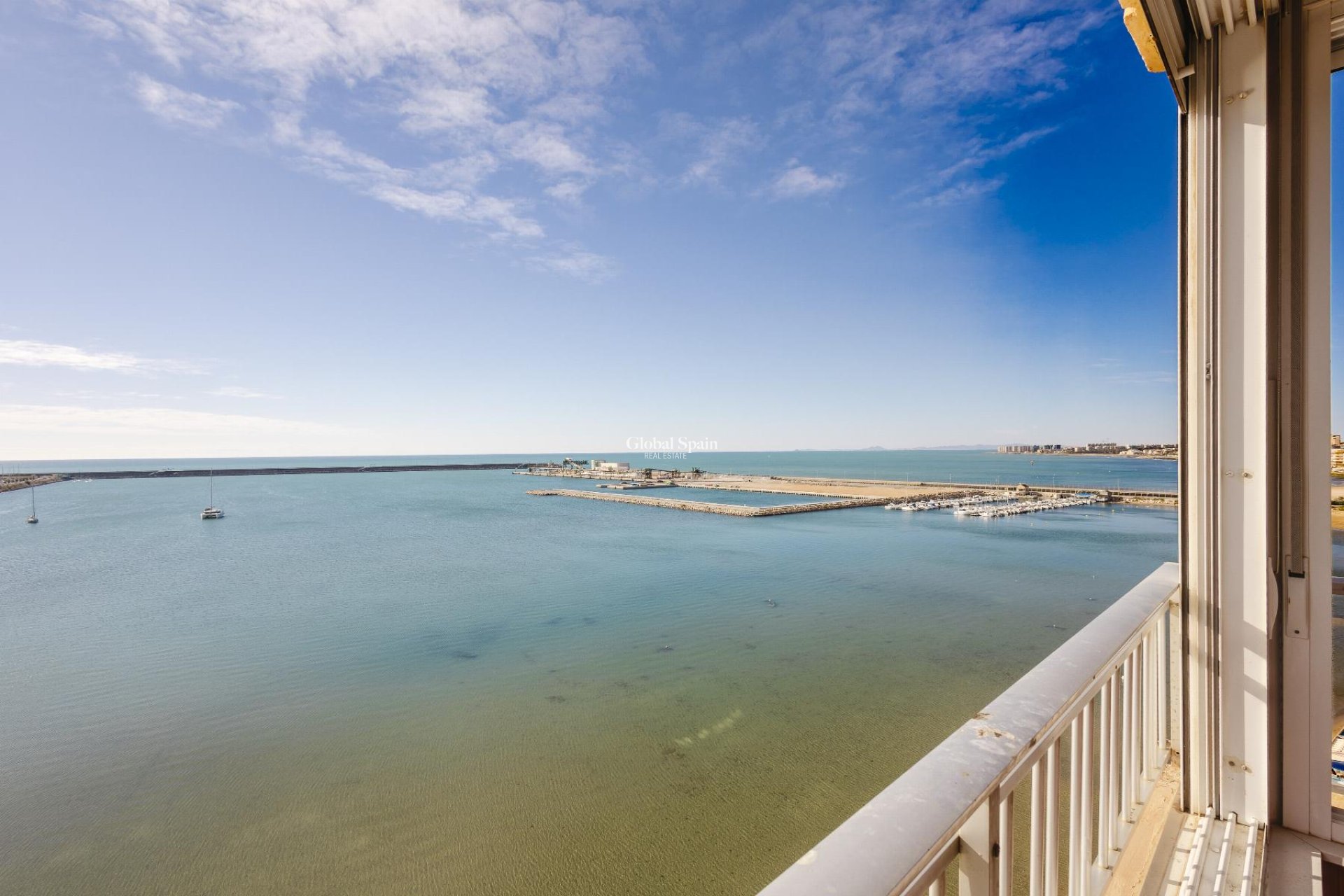 Revente - APPARTEMENT -
TORREVIEJA - Costa Blanca