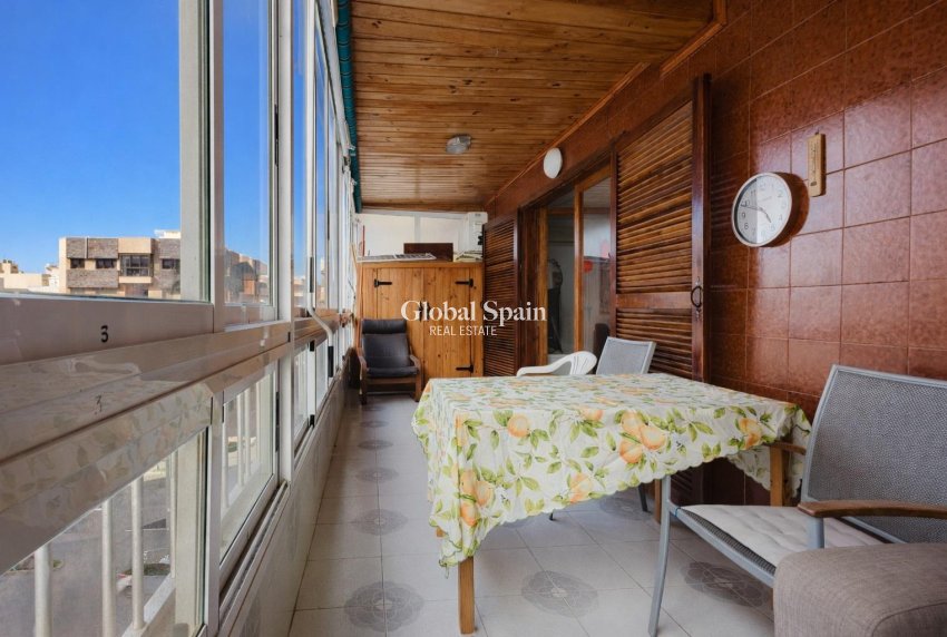 Revente - APPARTEMENT -
TORREVIEJA - Costa Blanca