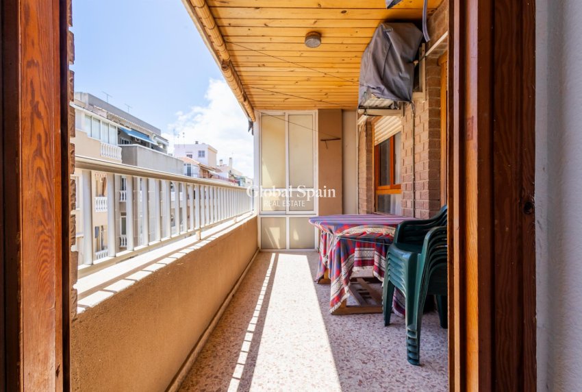 Revente - APPARTEMENT -
TORREVIEJA - Costa Blanca