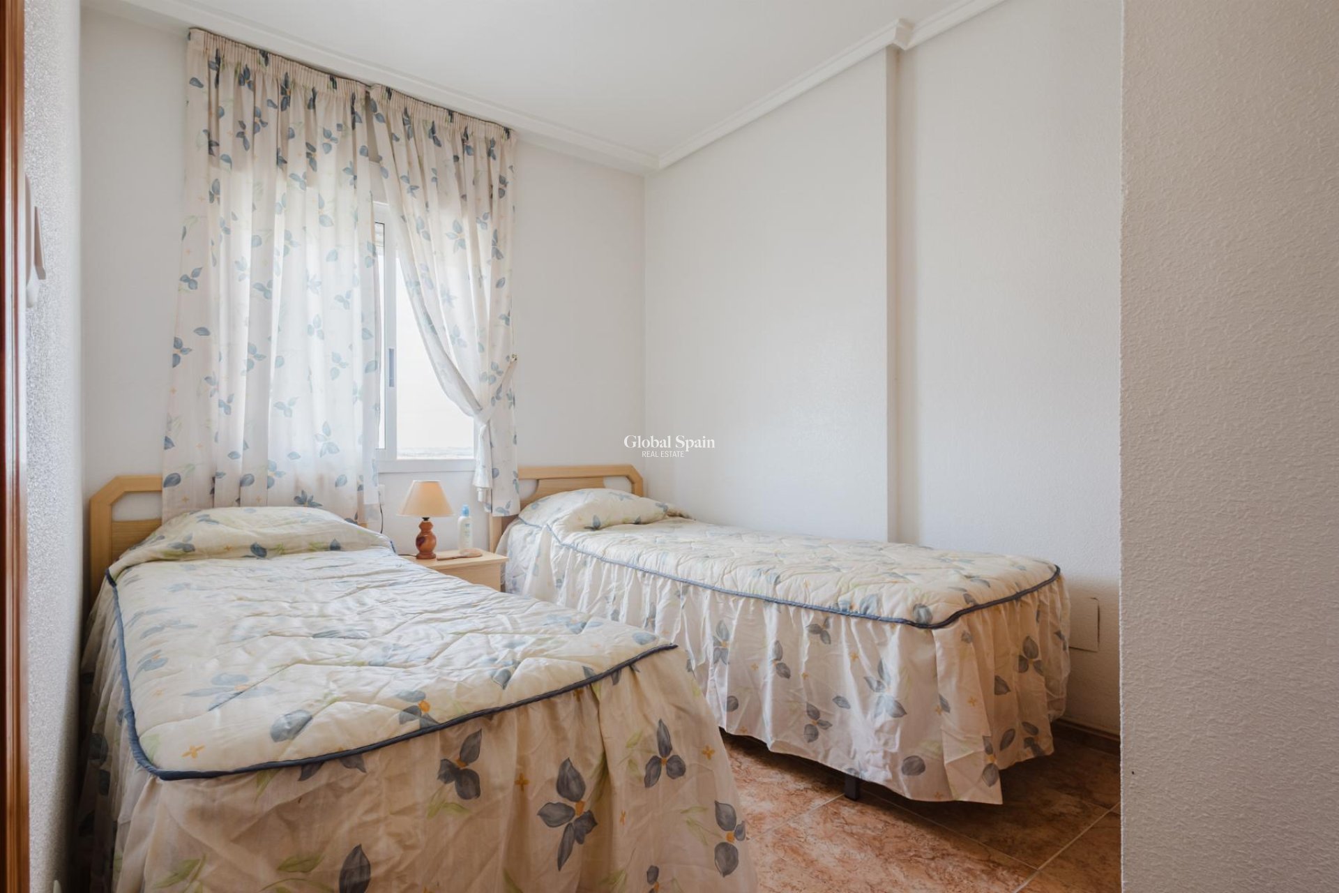 Revente - APPARTEMENT -
TORREVIEJA - Costa Blanca