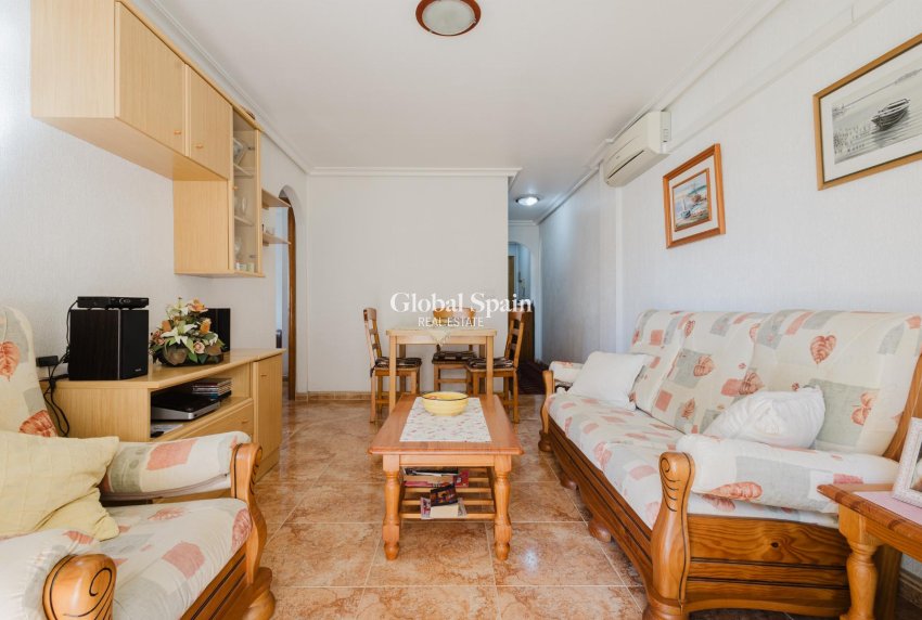 Revente - APPARTEMENT -
TORREVIEJA - Costa Blanca