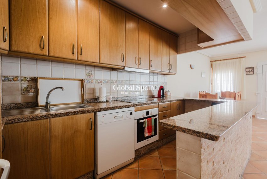 Revente - APPARTEMENT -
TORREVIEJA - Costa Blanca
