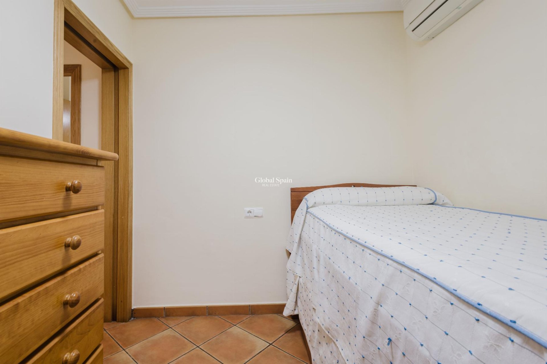 Revente - APPARTEMENT -
TORREVIEJA - Costa Blanca
