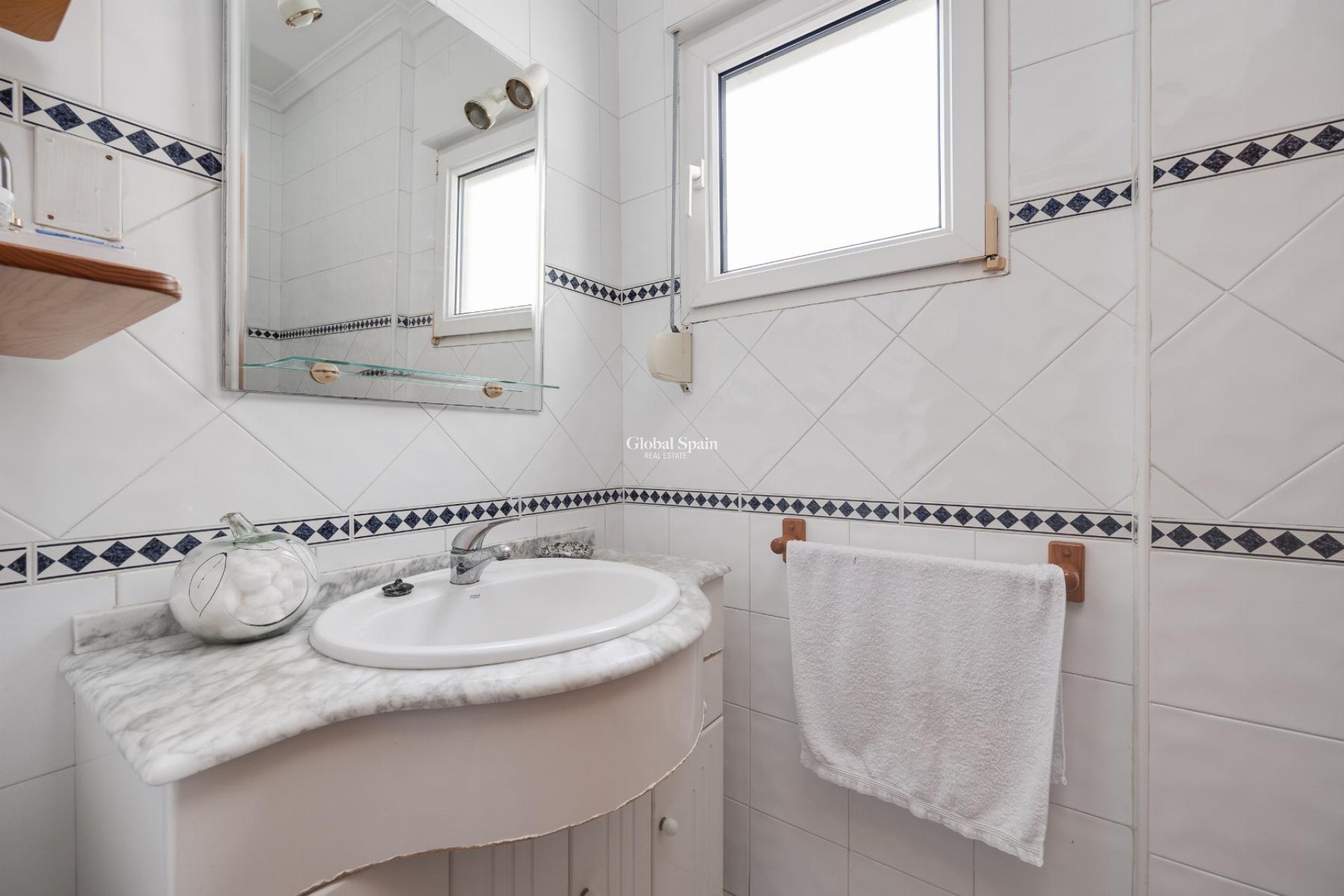 Revente - APPARTEMENT -
TORREVIEJA - Costa Blanca