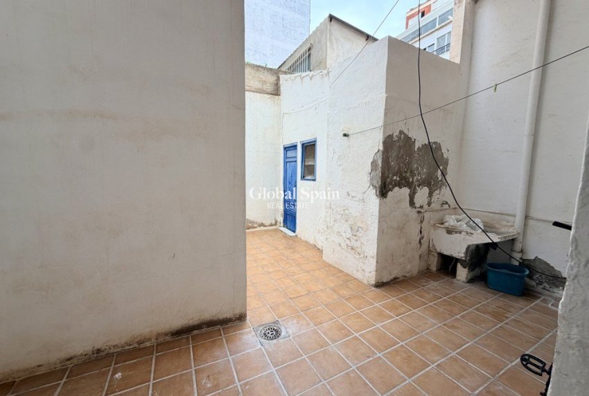 Revente - APPARTEMENT -
TORREVIEJA - Costa Blanca