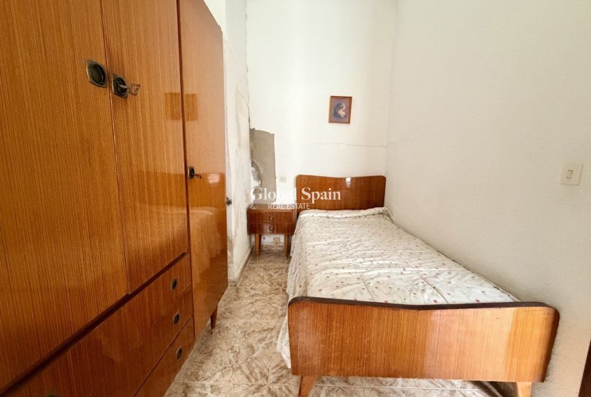 Revente - APPARTEMENT -
TORREVIEJA - Costa Blanca