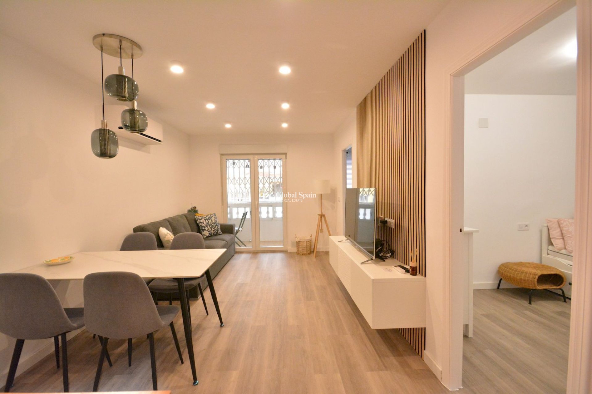 Revente - APPARTEMENT -
TORREVIEJA - Costa Blanca