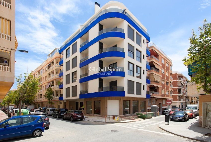 Revente - APPARTEMENT -
TORREVIEJA - Costa Blanca