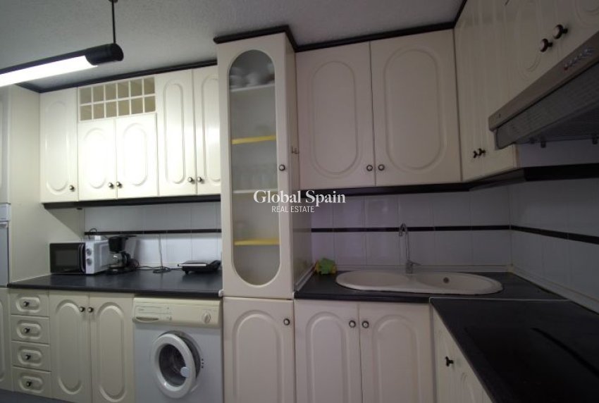 Revente - APPARTEMENT -
TORREVIEJA - Costa Blanca