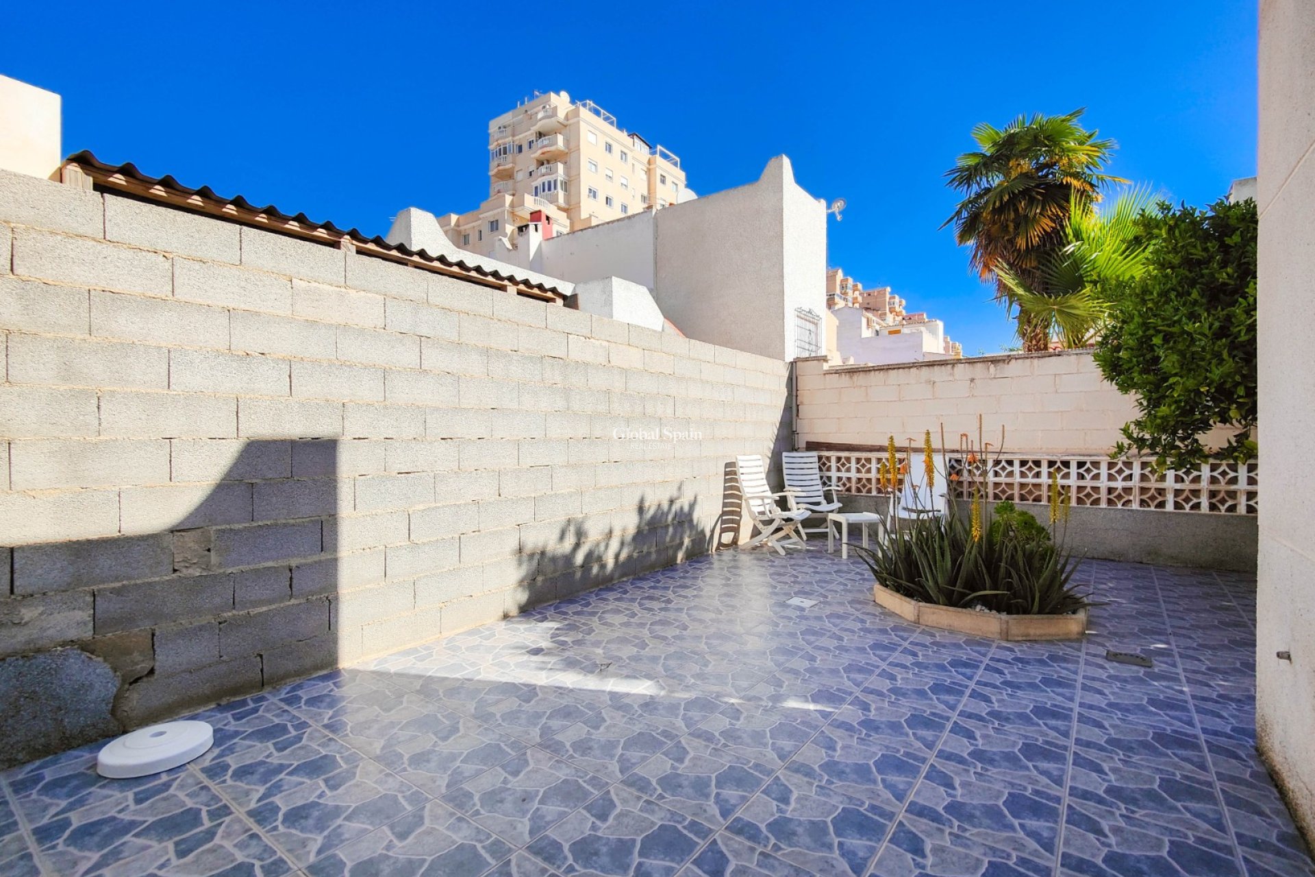 Revente - APPARTEMENT -
TORREVIEJA - Costa Blanca