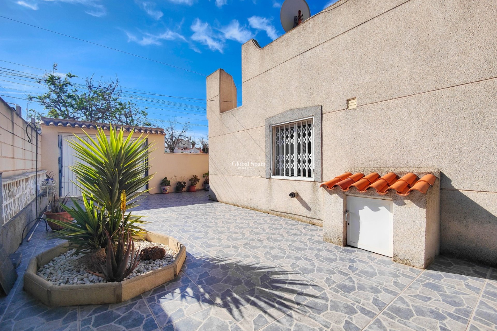 Revente - APPARTEMENT -
TORREVIEJA - Costa Blanca